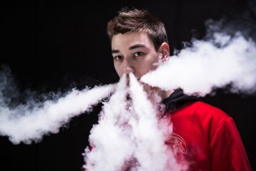 Địa chỉ mua tinh dầu Vape chính hãng 2021 cho đồng khói