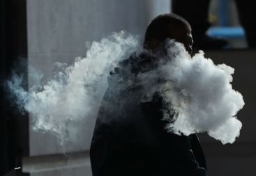 Những người mới chơi khói nên mua tinh dầu Vape 2021 ở đâu?