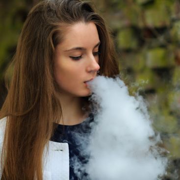 Điểm danh 5 chai tinh dầu Vape Mỹ giá rẻ bạn nhất định phải thử