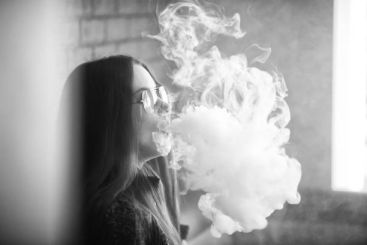 Bạn có biết 1 lọ tinh dầu vape bao nhiêu tiền?